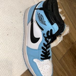 University blue Jordan’s